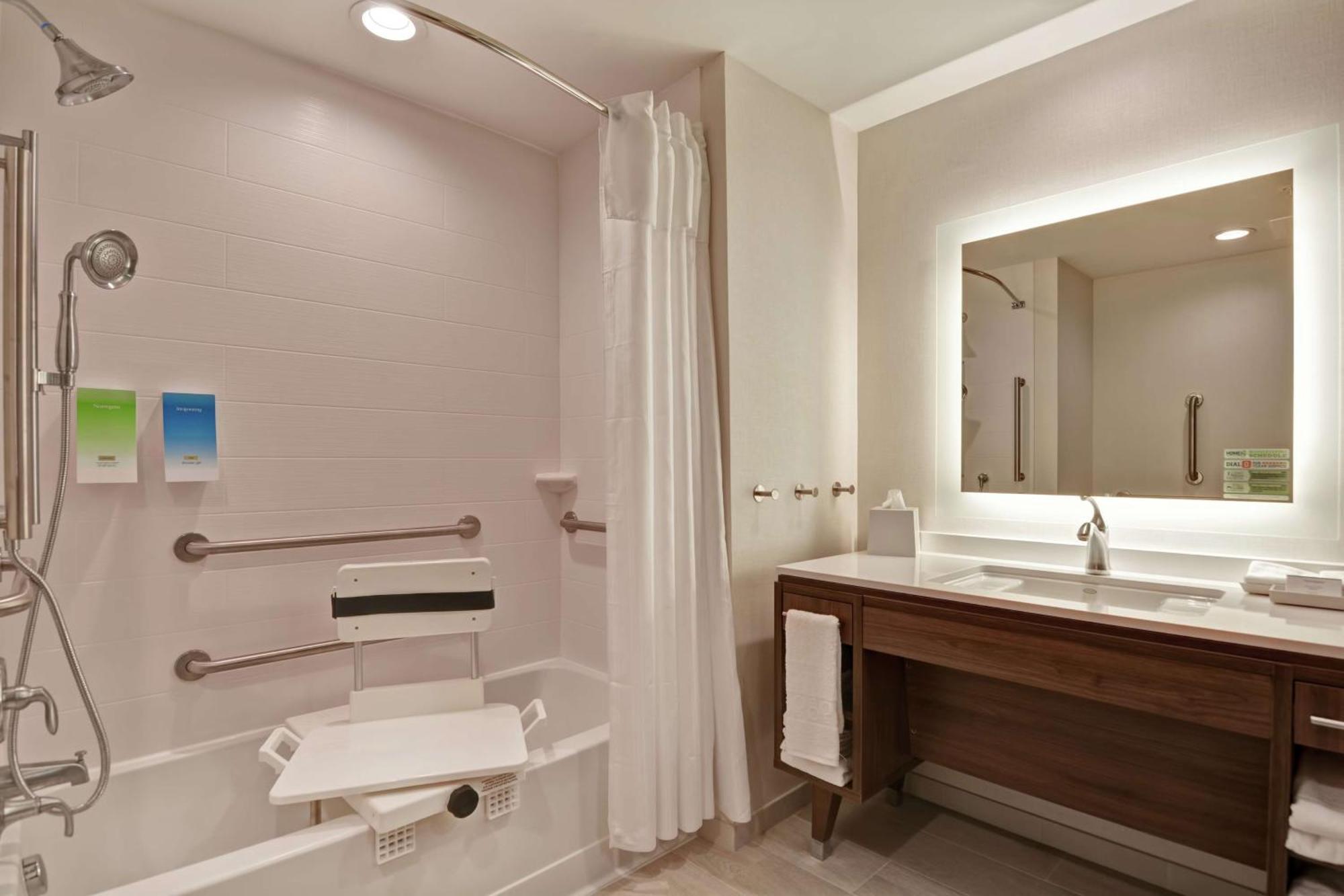 Home2 Suites By Hilton Bettendorf Quad Cities Eksteriør billede